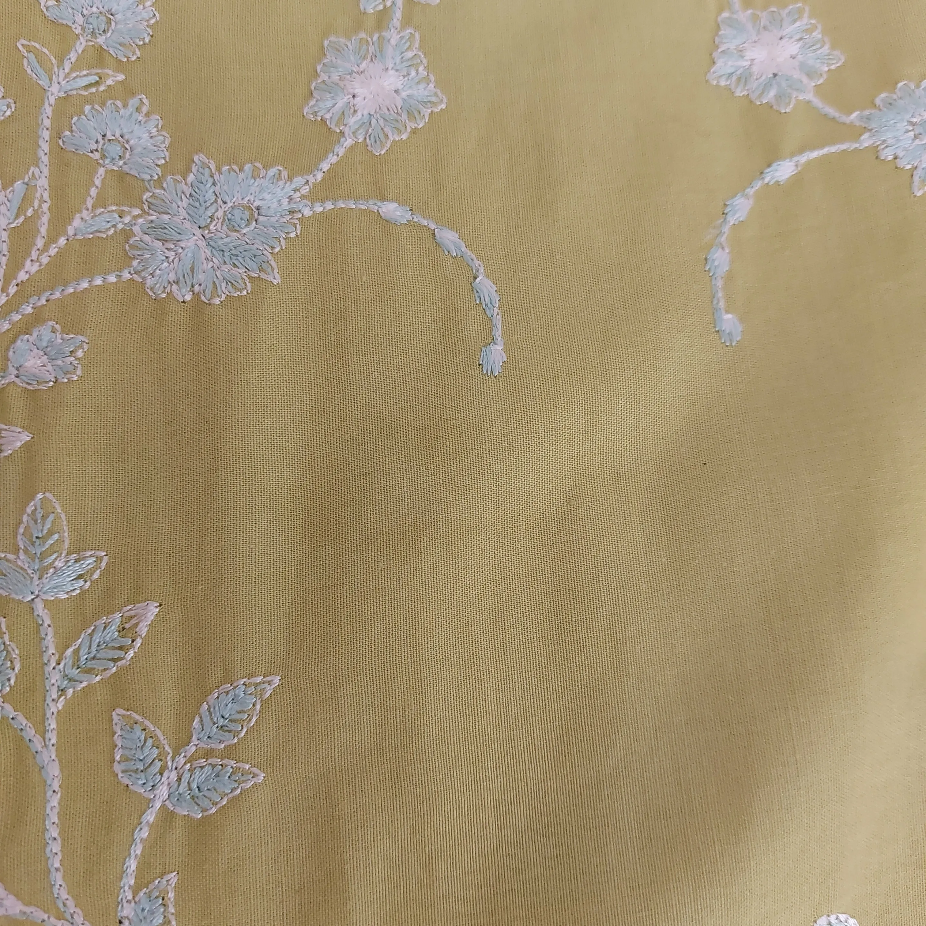 Zaib Green Embroidered Outfit (3 pieces) | Gently Used |